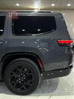 Jeep Wagoneer